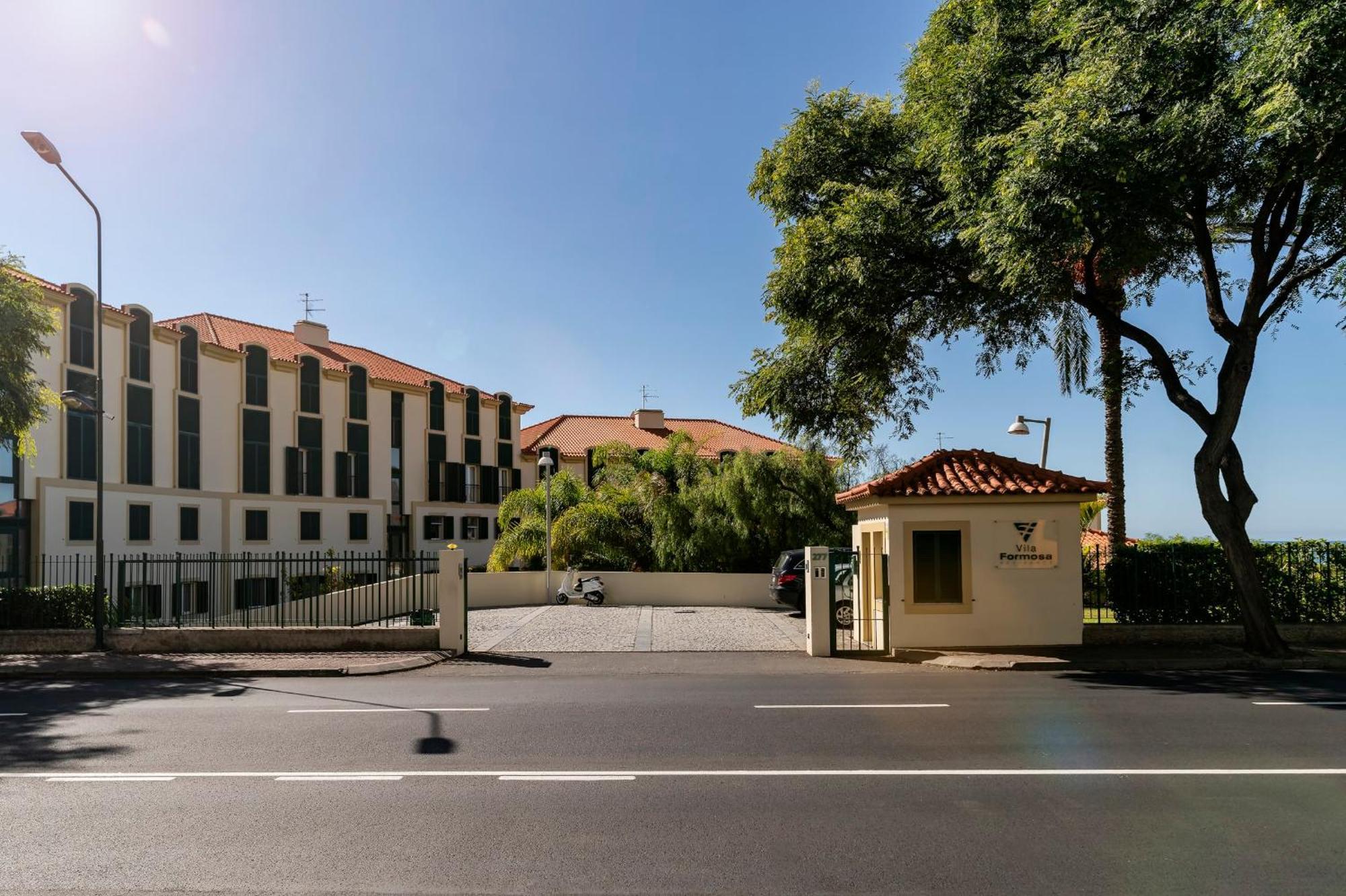 Vila Formosa II By An Island Apart Funchal  Bagian luar foto
